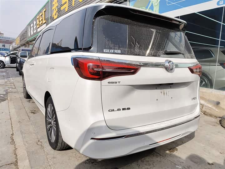 Фото 5 - Buick GL8 ES