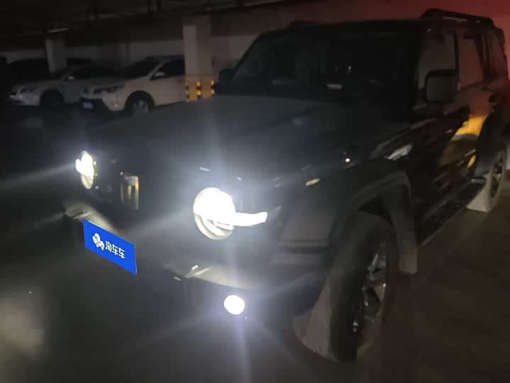 Фото 2 - Tank 300