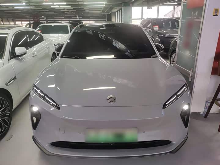 Фото 3 - Nio ET5