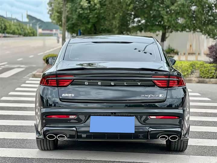 Фото 6 - Geely Preface