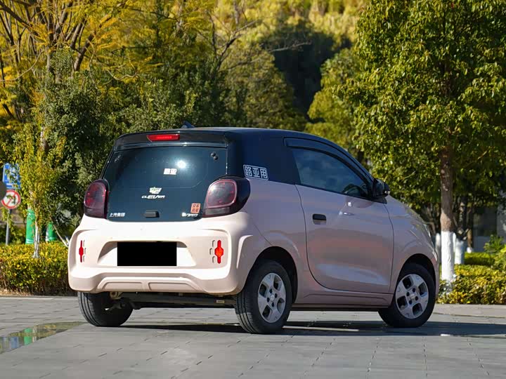 Фото 2 - Roewe Clever