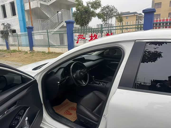 Фото 5 - Mazda 3 (Axela)