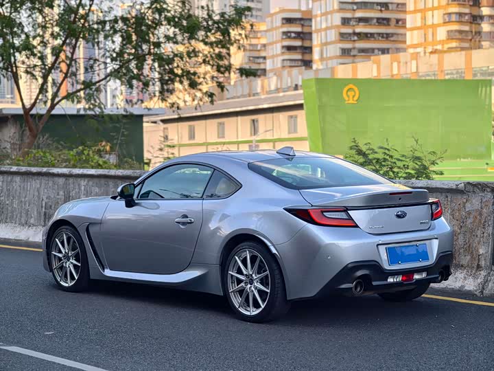 Фото 4 - Subaru BRZ