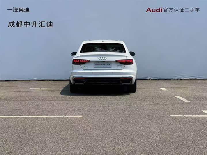 Фото 5 - Audi A4L