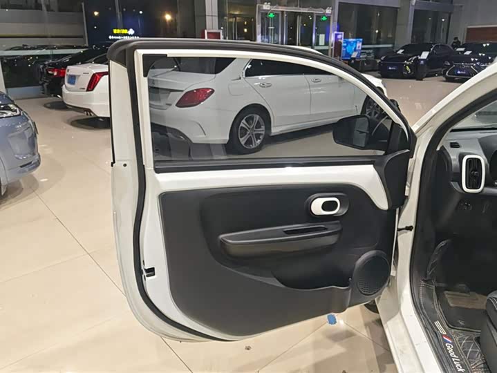 Фото 7 - Roewe Clever