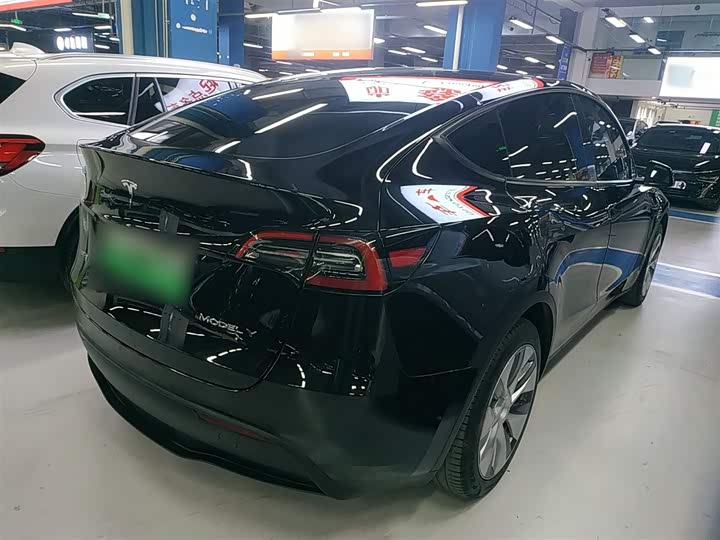 Фото 7 - Tesla Model Y
