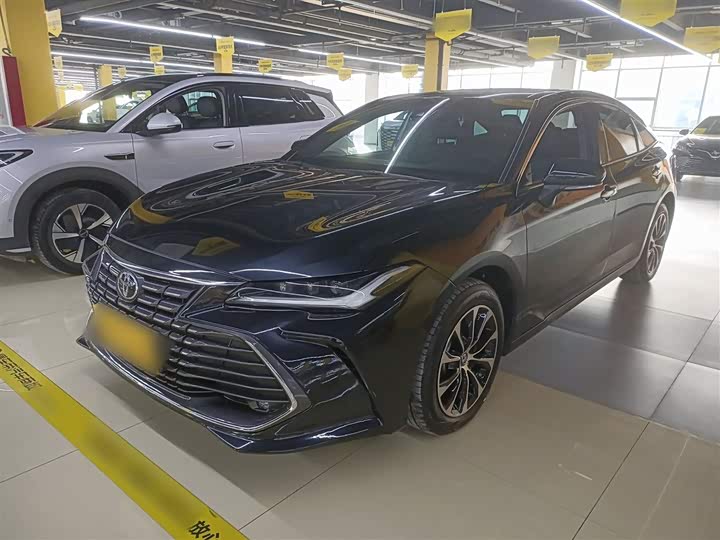 Фото 1 - Toyota Avalon