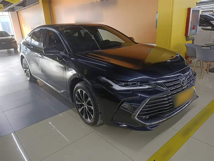 Фото 4 - Toyota Avalon