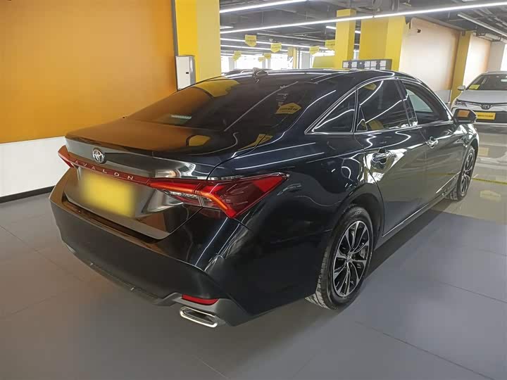 Фото 7 - Toyota Avalon