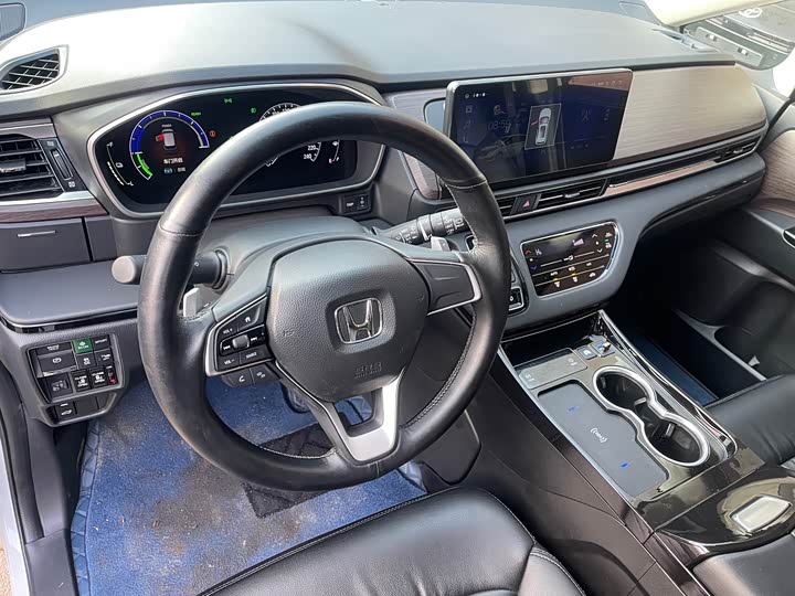 Фото 6 - Honda Odyssey