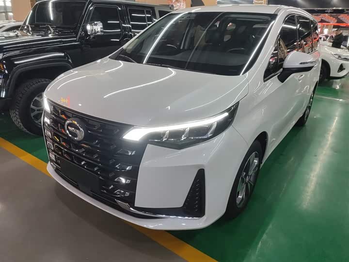 Фото 2 - GAC Trumpchi M6