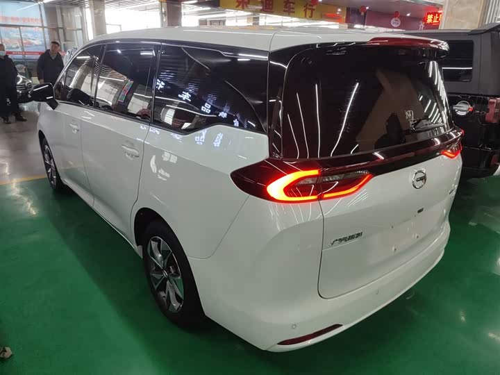 Фото 5 - GAC Trumpchi M6