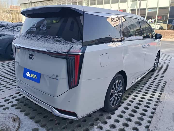 Фото 3 - GAC Trumpchi M8