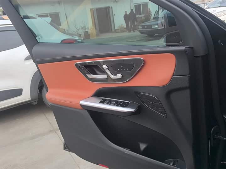 Фото 7 - Mercedes-Benz GLC-Class