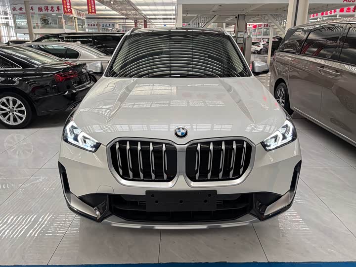 Фото 1 - BMW X1