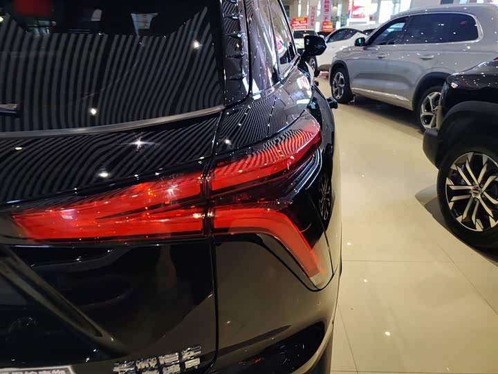 Фото 8 - Haval F7 (Monster)