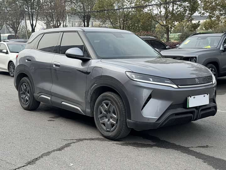 Фото 3 - BYD Yuan Up