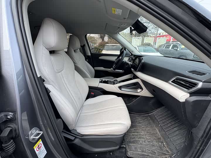 Фото 5 - BYD Yuan Up