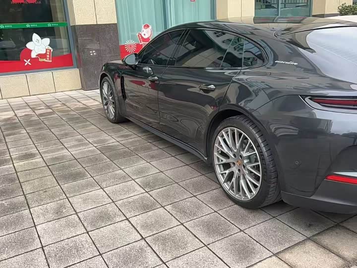 Фото 6 - Porsche Panamera