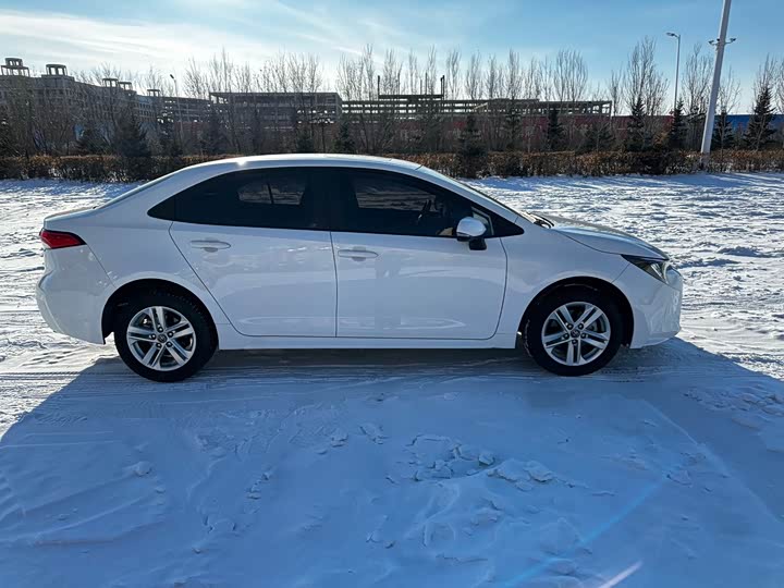 Фото 4 - Toyota Levin