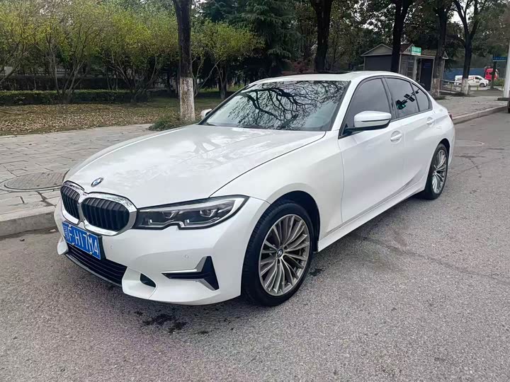 Фото 2 - BMW 3 Series