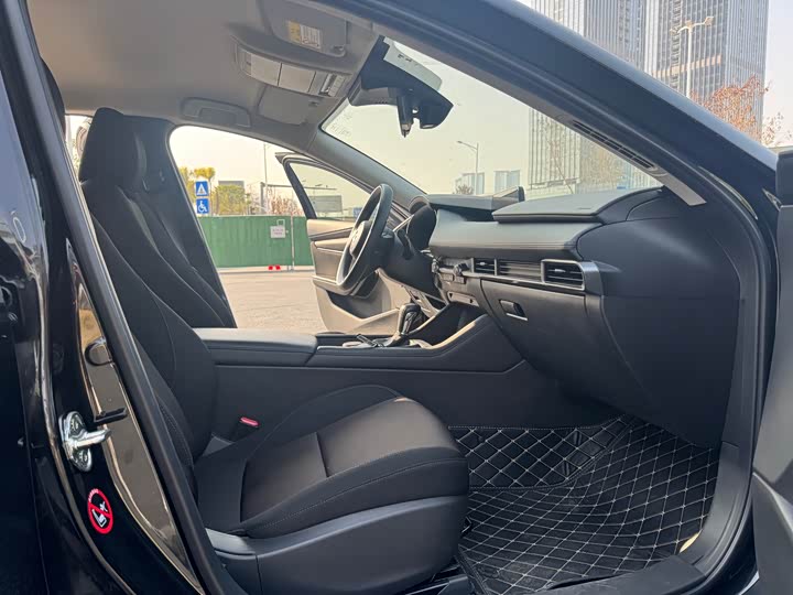 Фото 9 - Mazda 3 (Axela)