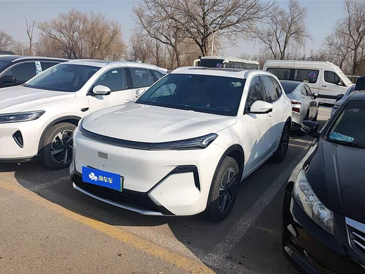 Фото 1 - Geely Galaxy Starship 7