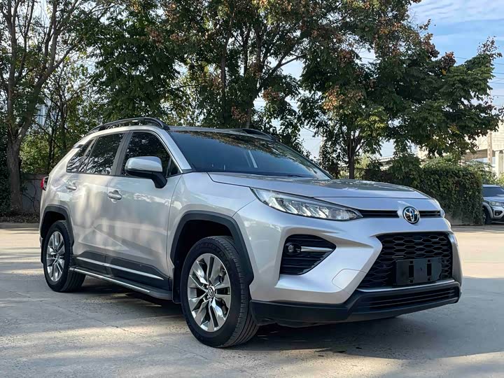 Фото 3 - Toyota Wildlander