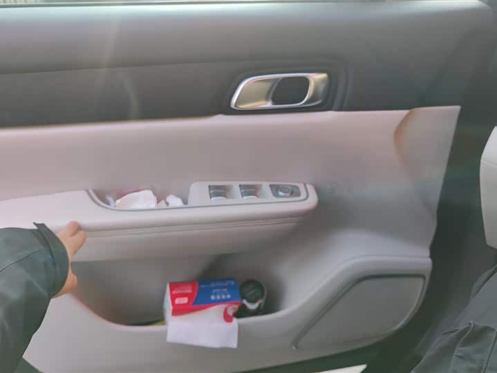 Фото 7 - LiXiang One