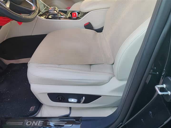 Фото 9 - LiXiang One