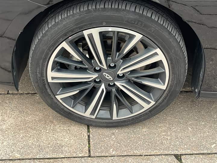 Фото 9 - Chery Arrizo 8