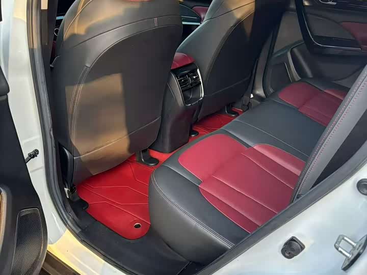 Фото 7 - Dongfeng Aeolus AX7