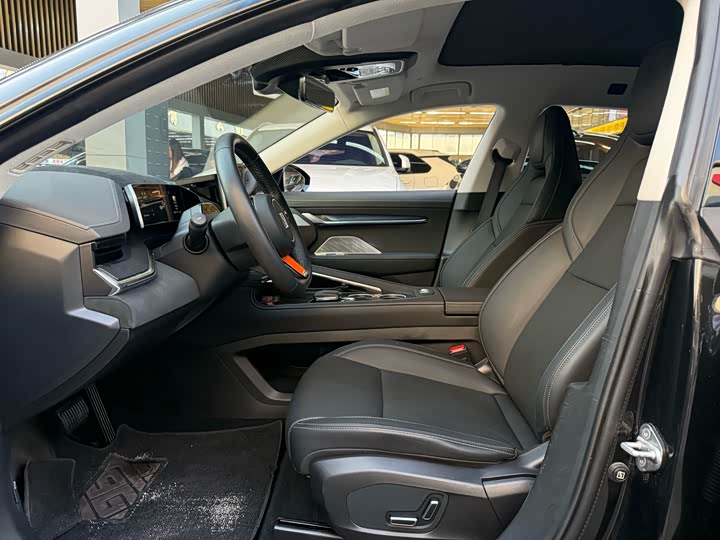 Фото 8 - Zeekr 001