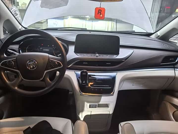 Фото 7 - Buick GL8 ES