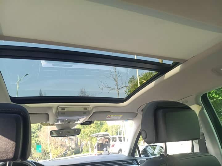 Фото 9 - Volkswagen Magotan