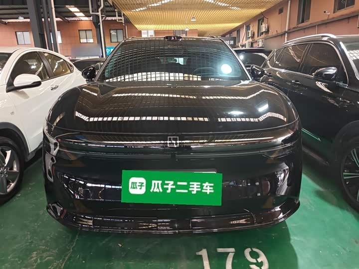 Фото 3 - Zeekr 7X