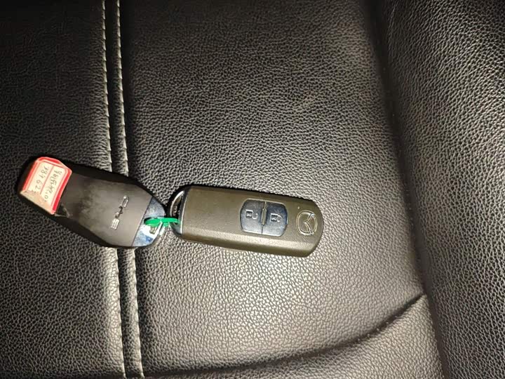 Фото 9 - Mazda CX-4