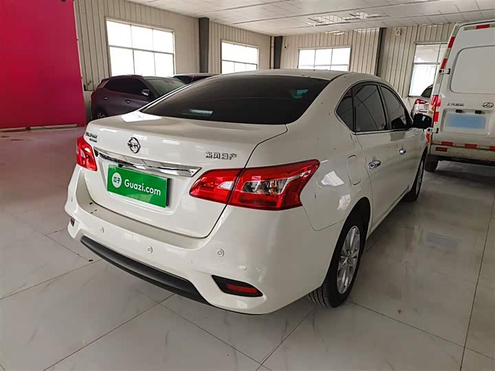 Фото 7 - Nissan Sylphy
