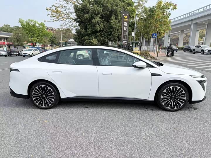 Фото 4 - Nissan N7