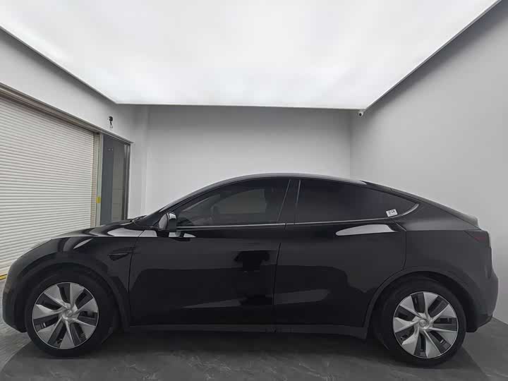 Фото 7 - Tesla Model Y