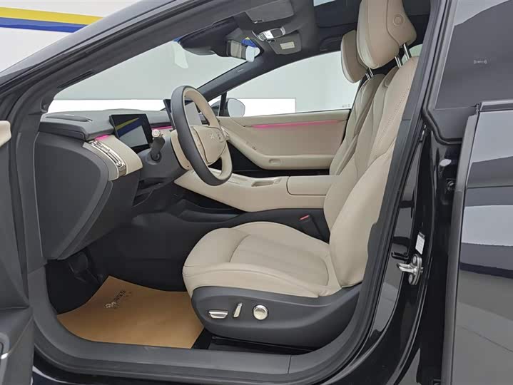 Фото 9 - XPeng F57