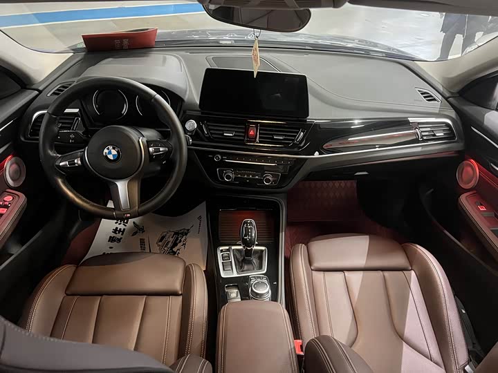 Фото 8 - BMW 1 Series