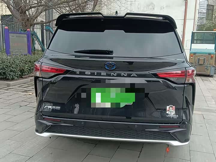 Фото 6 - Toyota Sienna