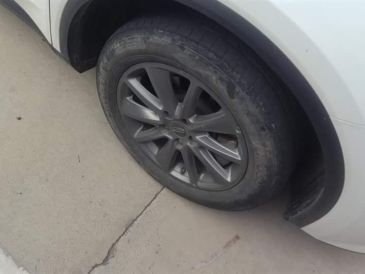 Фото 6 - Geely Jiaji