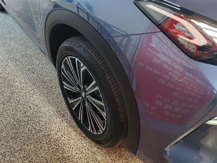 Фото 6 - Geely Galaxy Starship 7