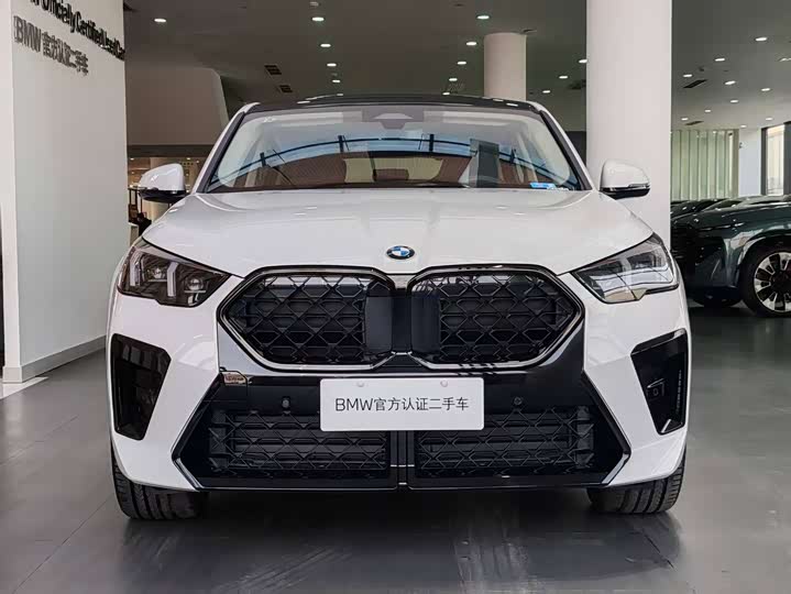 Фото 2 - BMW X2