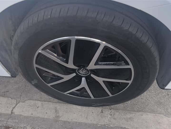 Фото 6 - BYD Qin L