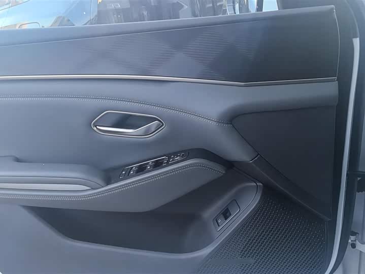 Фото 7 - BYD Qin L