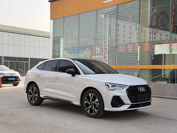 Фото 3 - Audi Q3 Sportback