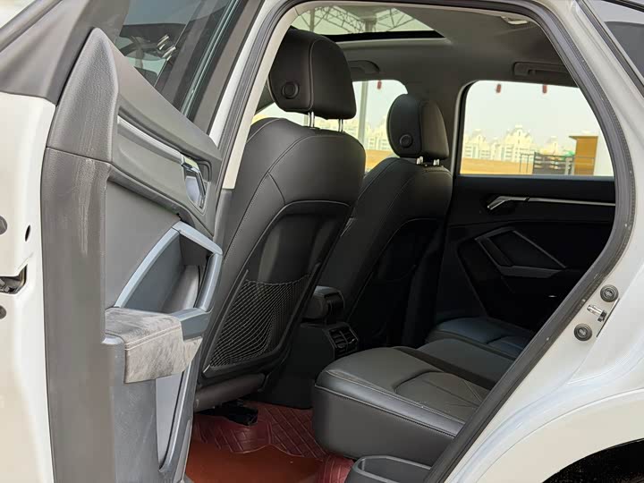 Фото 8 - Audi Q3 Sportback